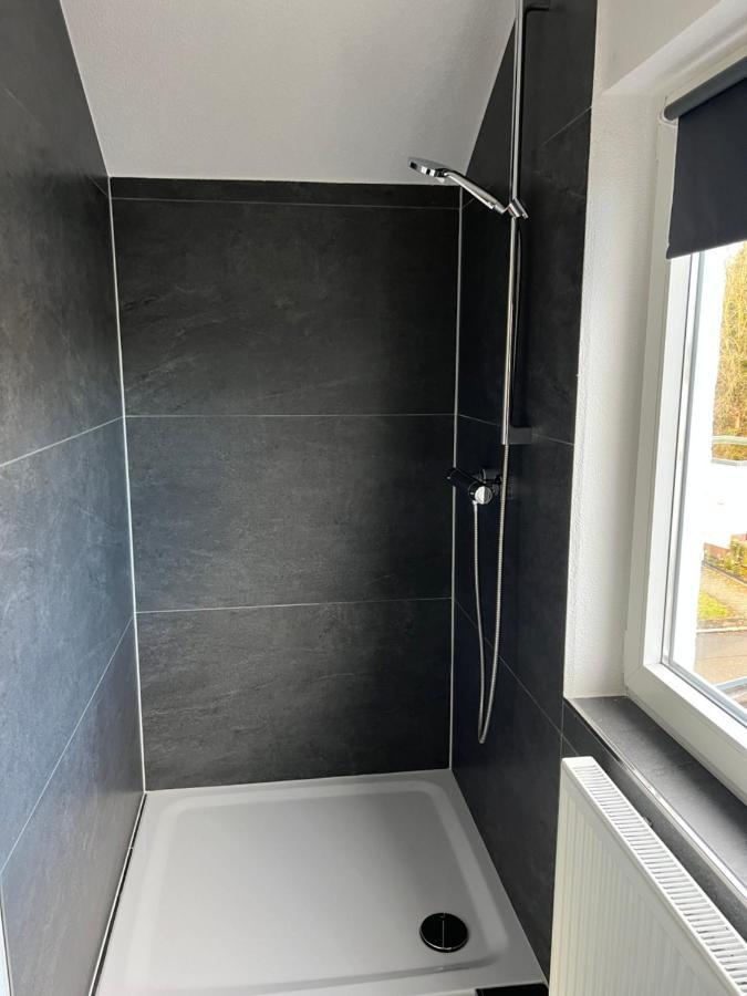 Unique Geraeumige 2 Zimmerwohnung In Tuttlingen Mit Netflix, Sauna Und Fitness エクステリア 写真